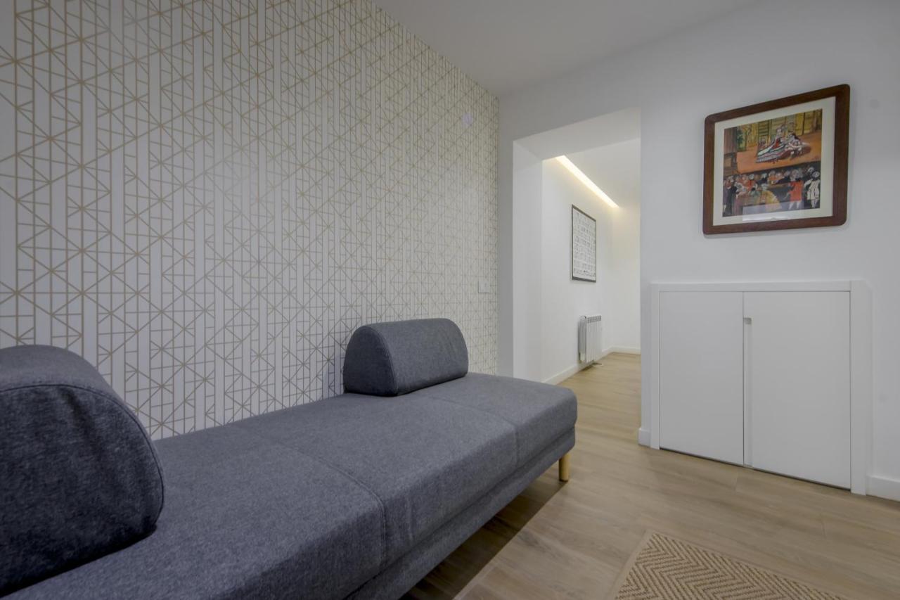 Nuevo Piso Para 7 En El Corazon Del Rastro/Madrid Bagian luar foto