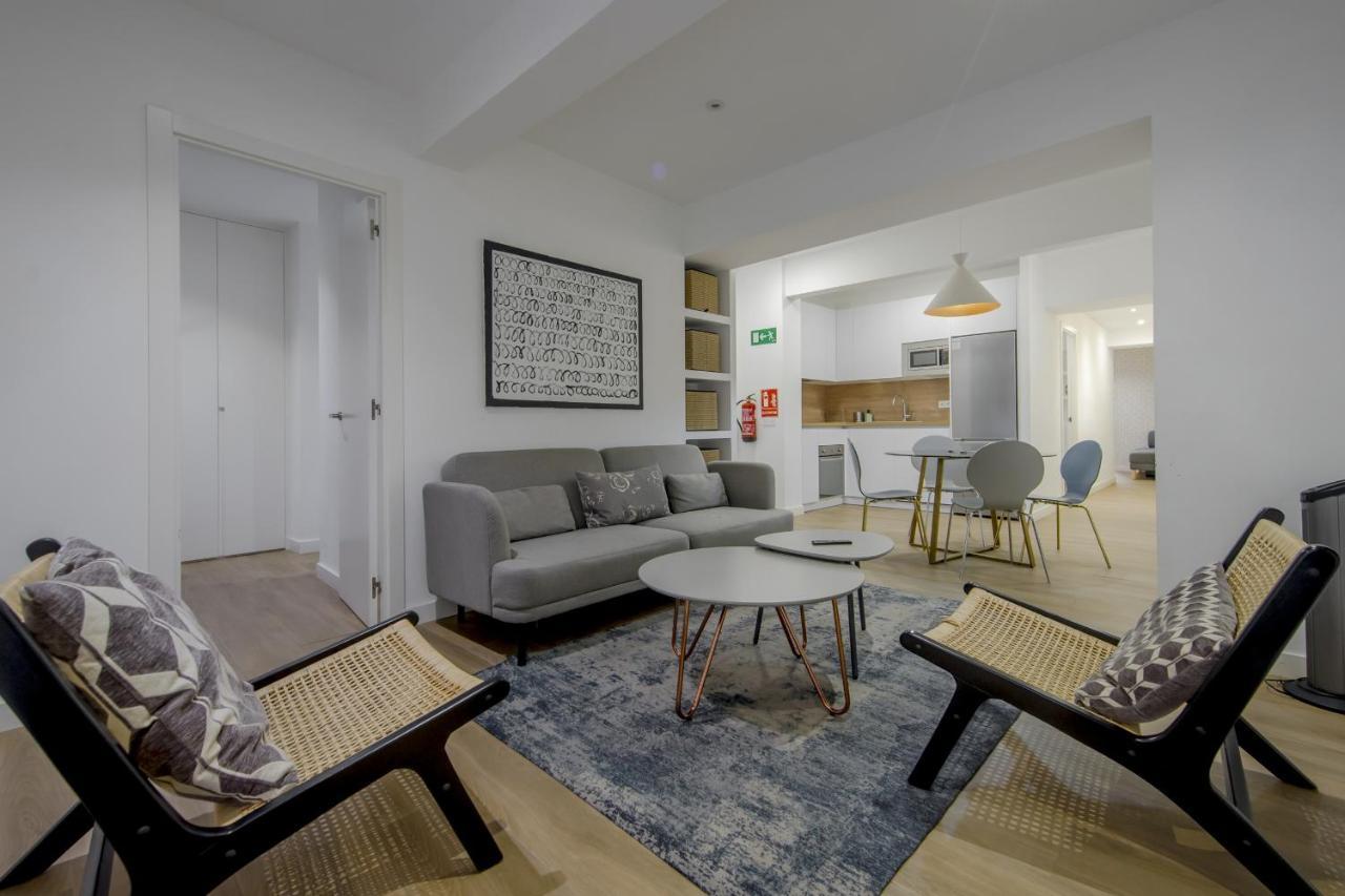 Nuevo Piso Para 7 En El Corazon Del Rastro/Madrid Bagian luar foto