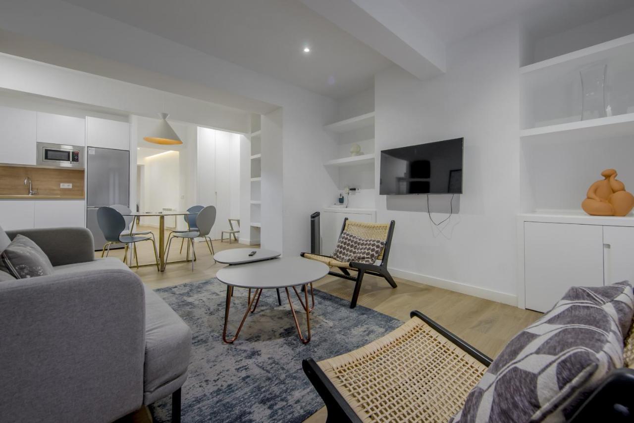 Nuevo Piso Para 7 En El Corazon Del Rastro/Madrid Bagian luar foto