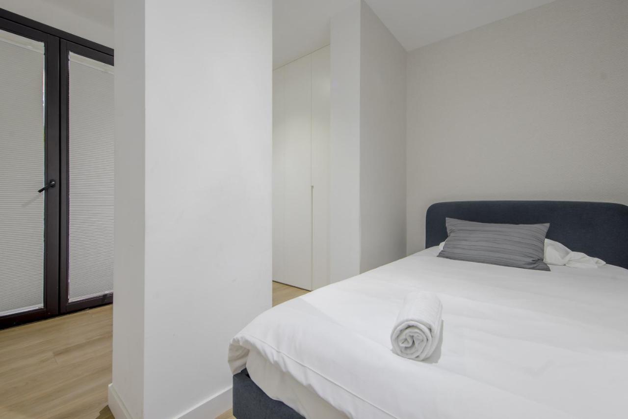 Nuevo Piso Para 7 En El Corazon Del Rastro/Madrid Bagian luar foto